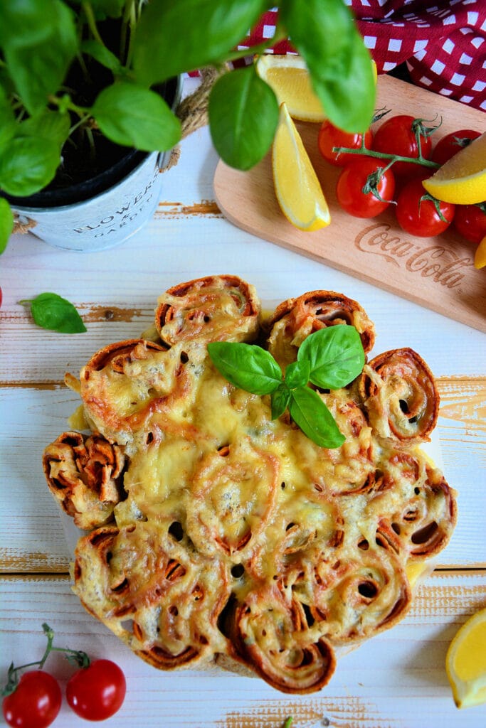 Crispy air fryer pizza rolls with melted cheese Crispy air fryer pizza rolls with melted cheese