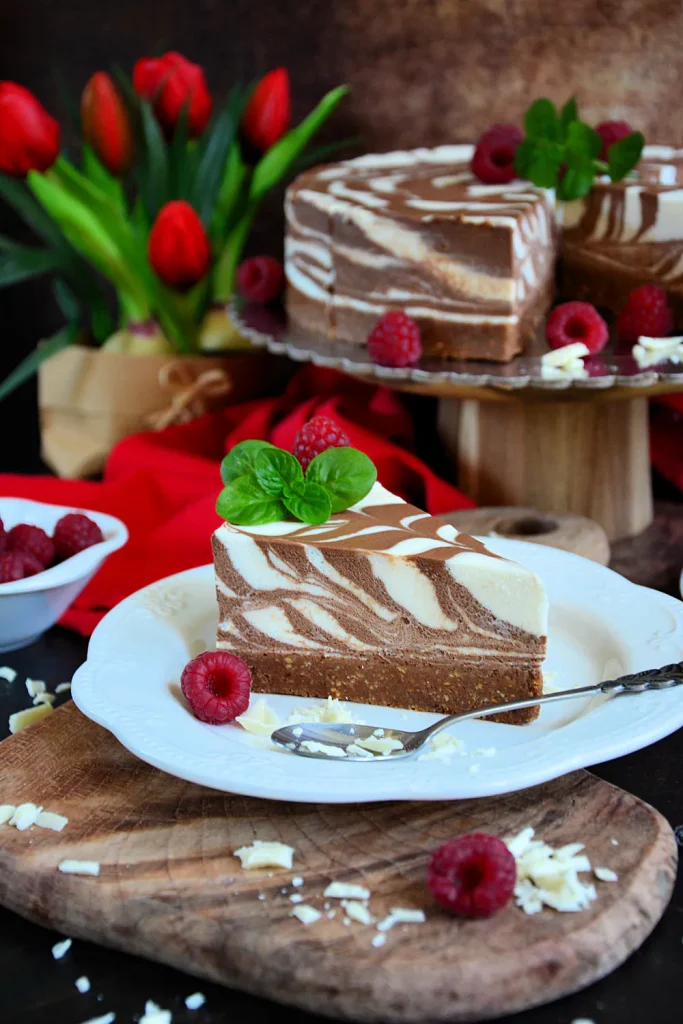 No-bake chocolate mousse cake with zebra pattern | Minja's Kitchen No-bake chocolate mousse cake with zebra pattern