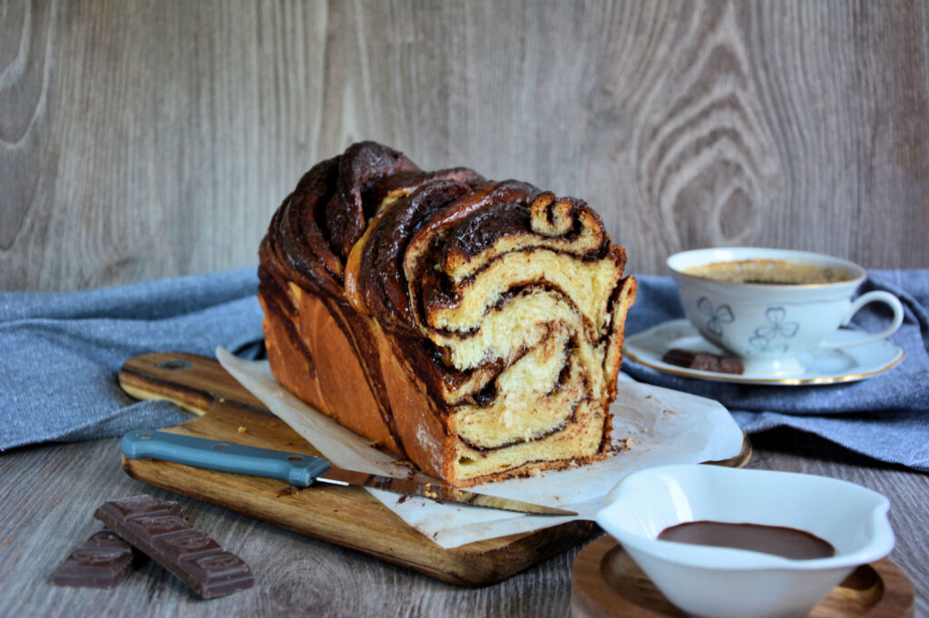 Homemade chocolate babka with braided chocolate layers | Minja's Kitchen Homemade chocolate babka with braided chocolate layers
