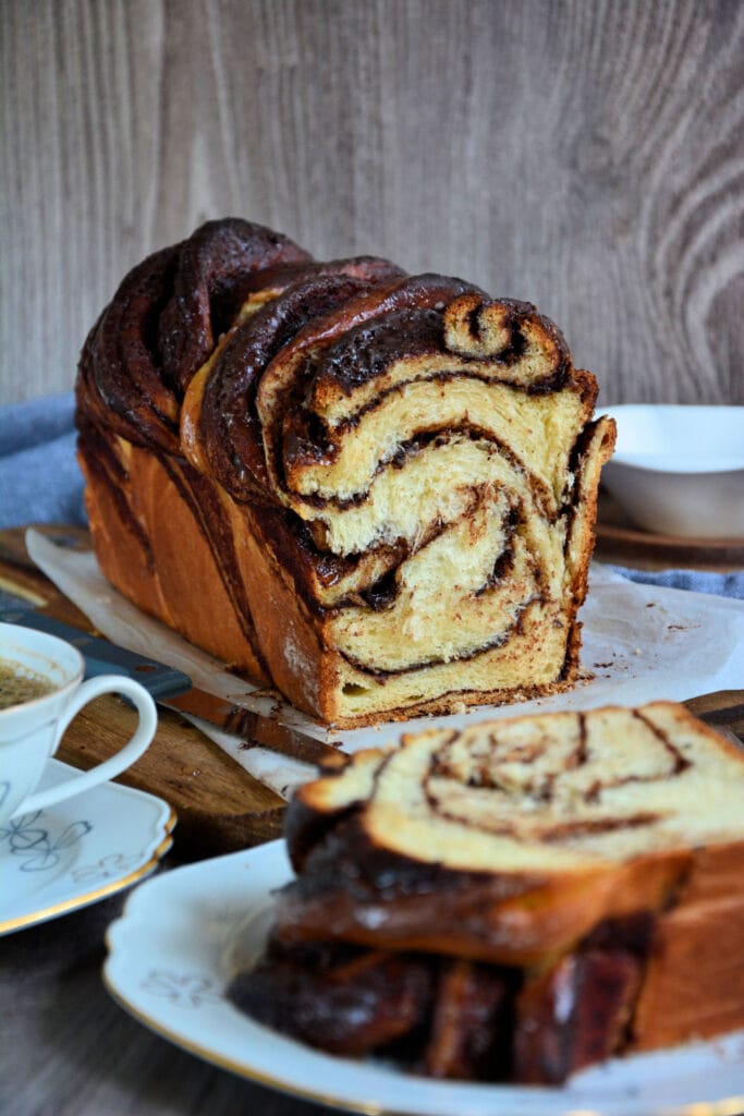 Homemade chocolate babka with braided chocolate layers | Minja's Kitchen Homemade chocolate babka with braided chocolate layers